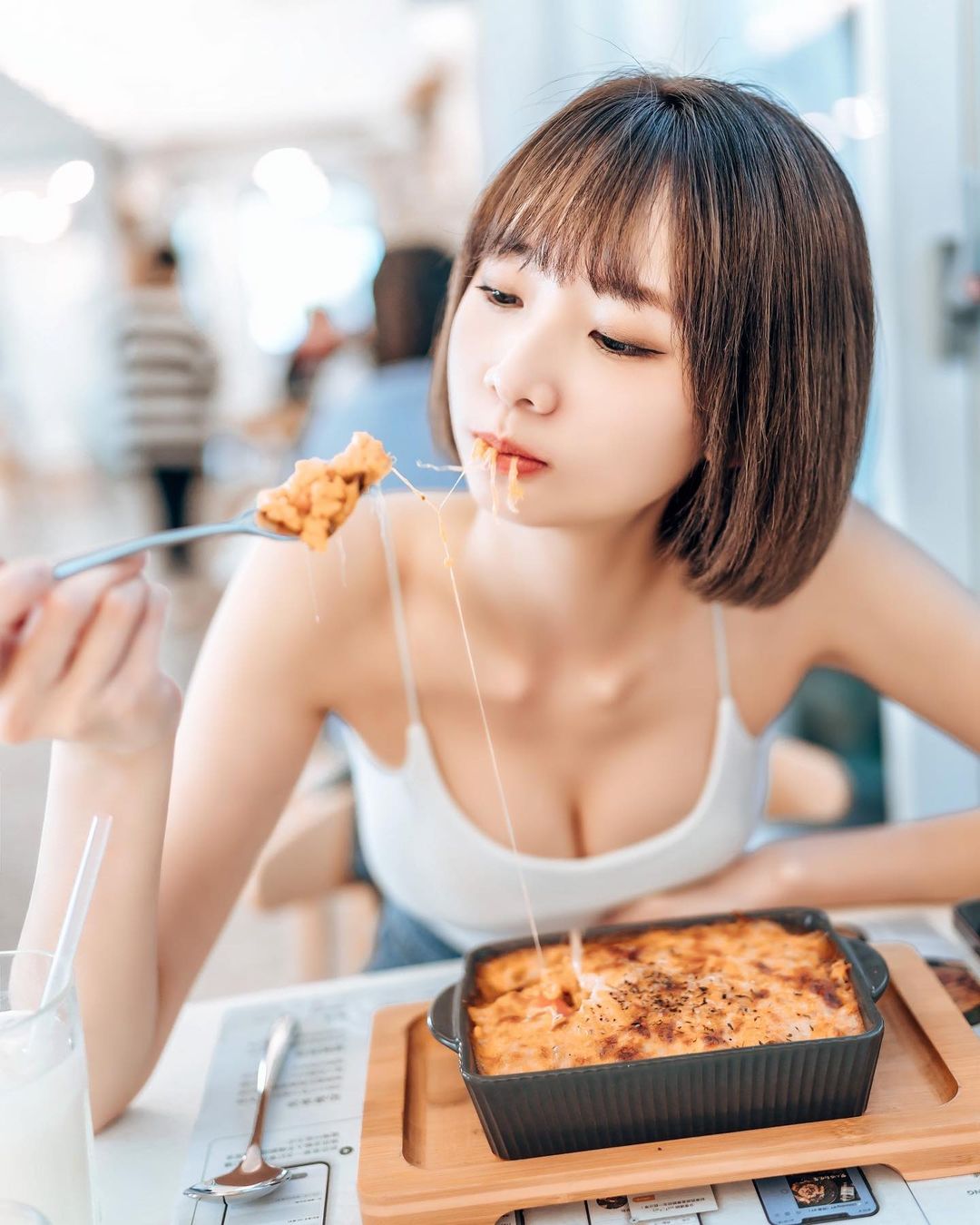 長腿小惡魔「優寶」強勢勾引盡情使壞　超猛烈床上攻勢讓人抵擋不住