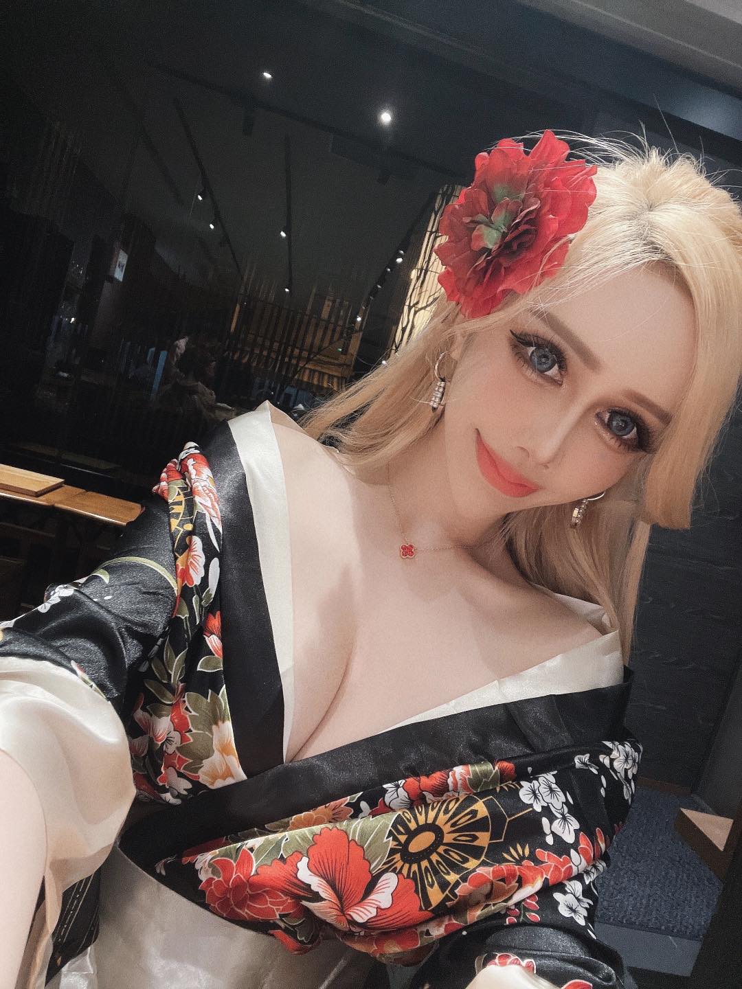 再難駕馭的衣服，她都扛得住！網紅「雲嫣」曬泳衣穿搭&#8230;超兇畫面引朝聖