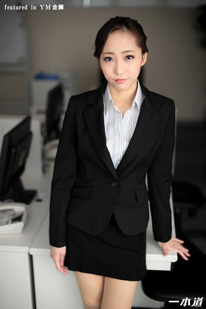 [如月ジュリ]害羞OL對老闆嘗起肉棒 - 貼圖 - 性感激情 -