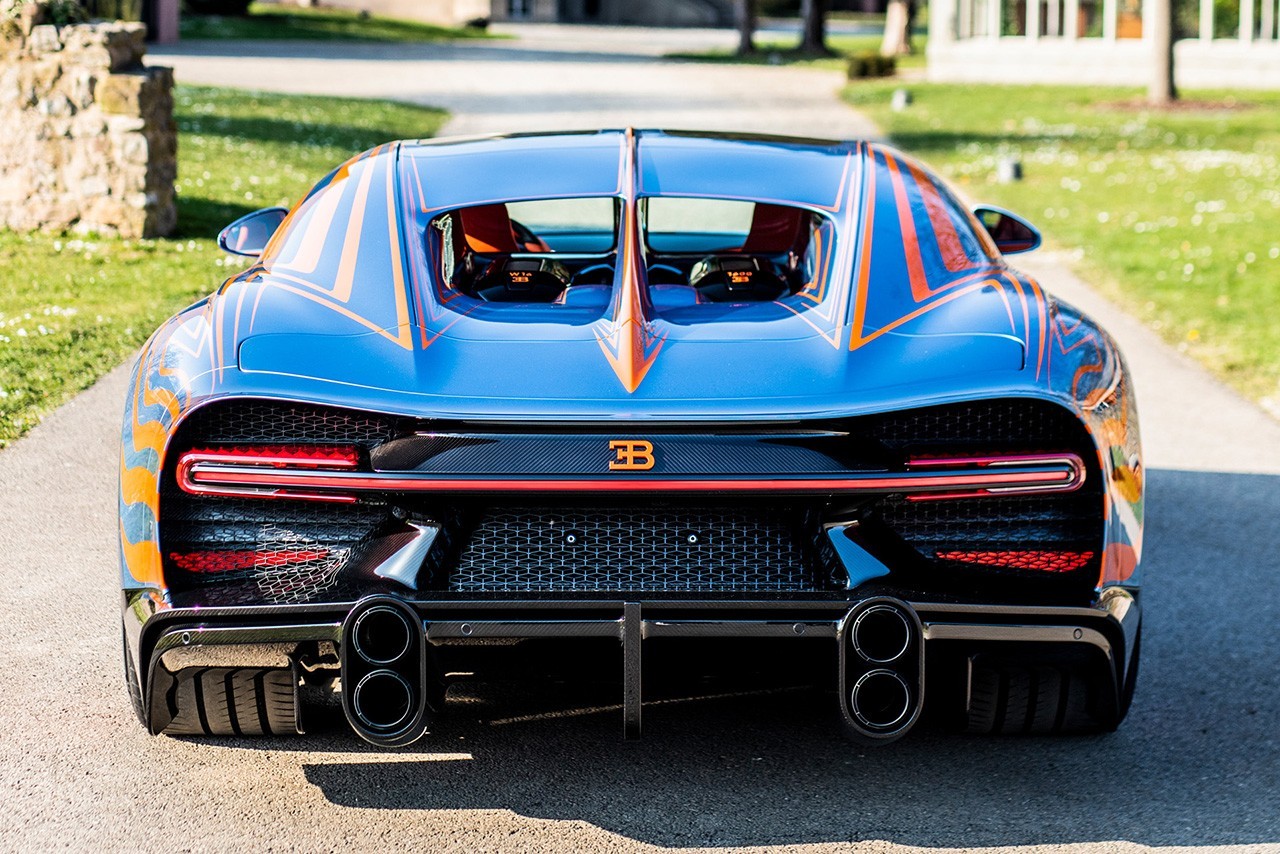 https___hk.hypebeast.com_files_2022_04_bugatti-chiron-super-sport-sur-mesure-vag.jpeg