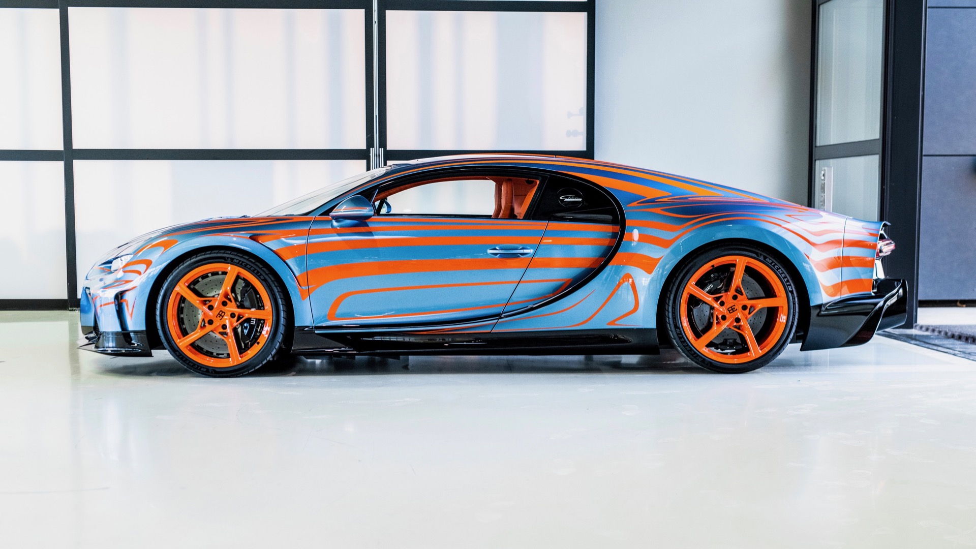 bugatti-chiron-super-sport-vagues-de-lumire-paintwork_100834976_h.jpeg