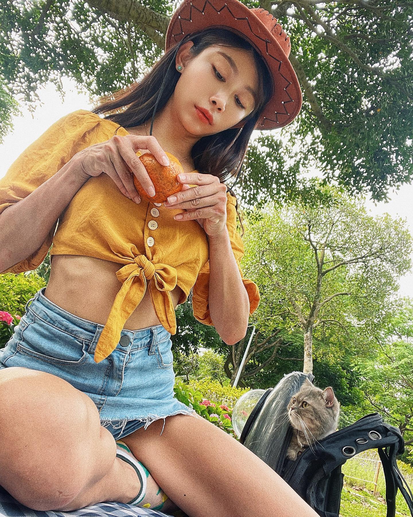 網球美少女「Angela步步」華麗轉身　迷你裙飛揚畫面好戀愛