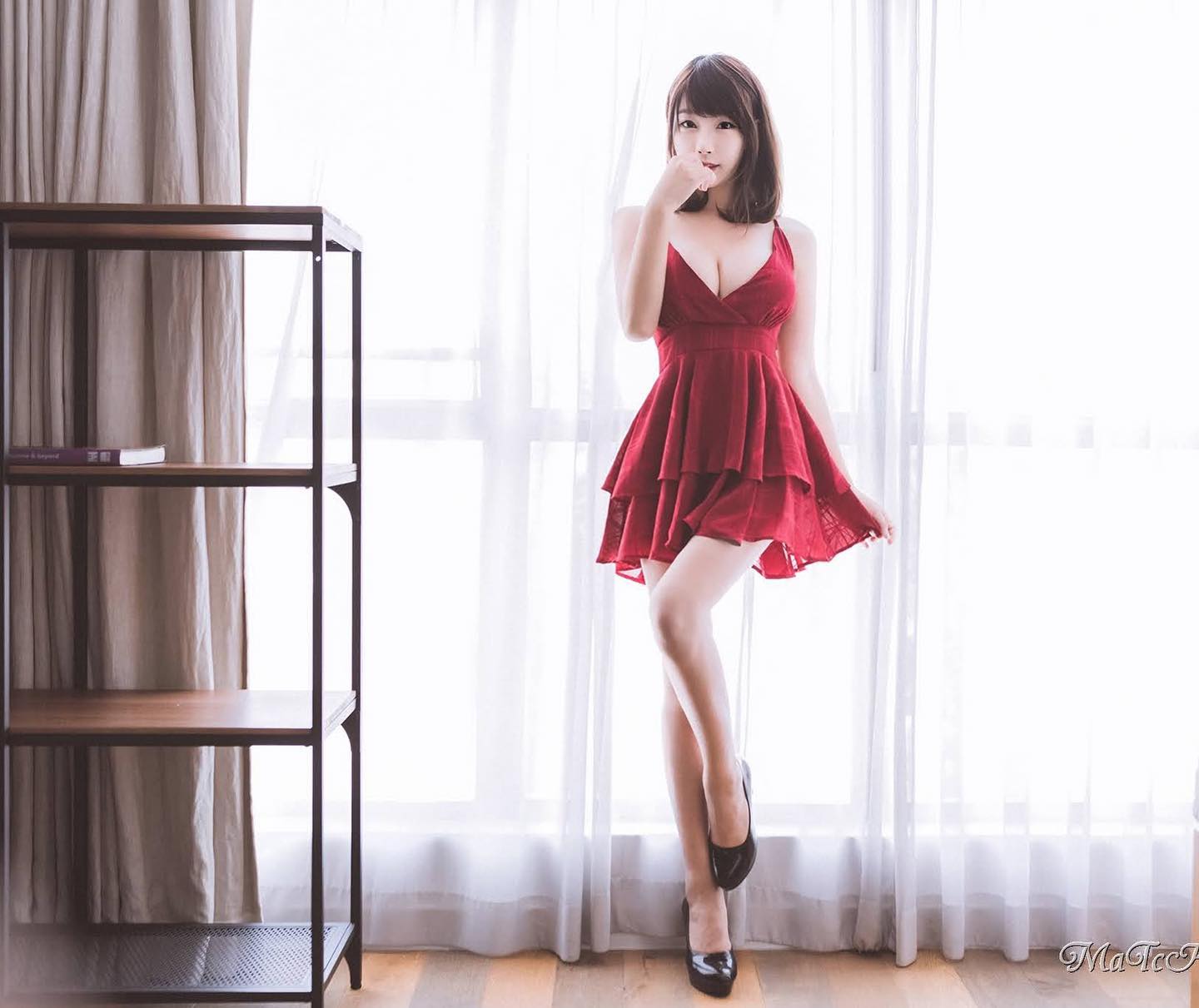 美乳正妹「蘇小小」天使顏讓人秒戀愛「迷人長腿」令人遐想,讓人下半身一陣躁動! - 美女圖 -