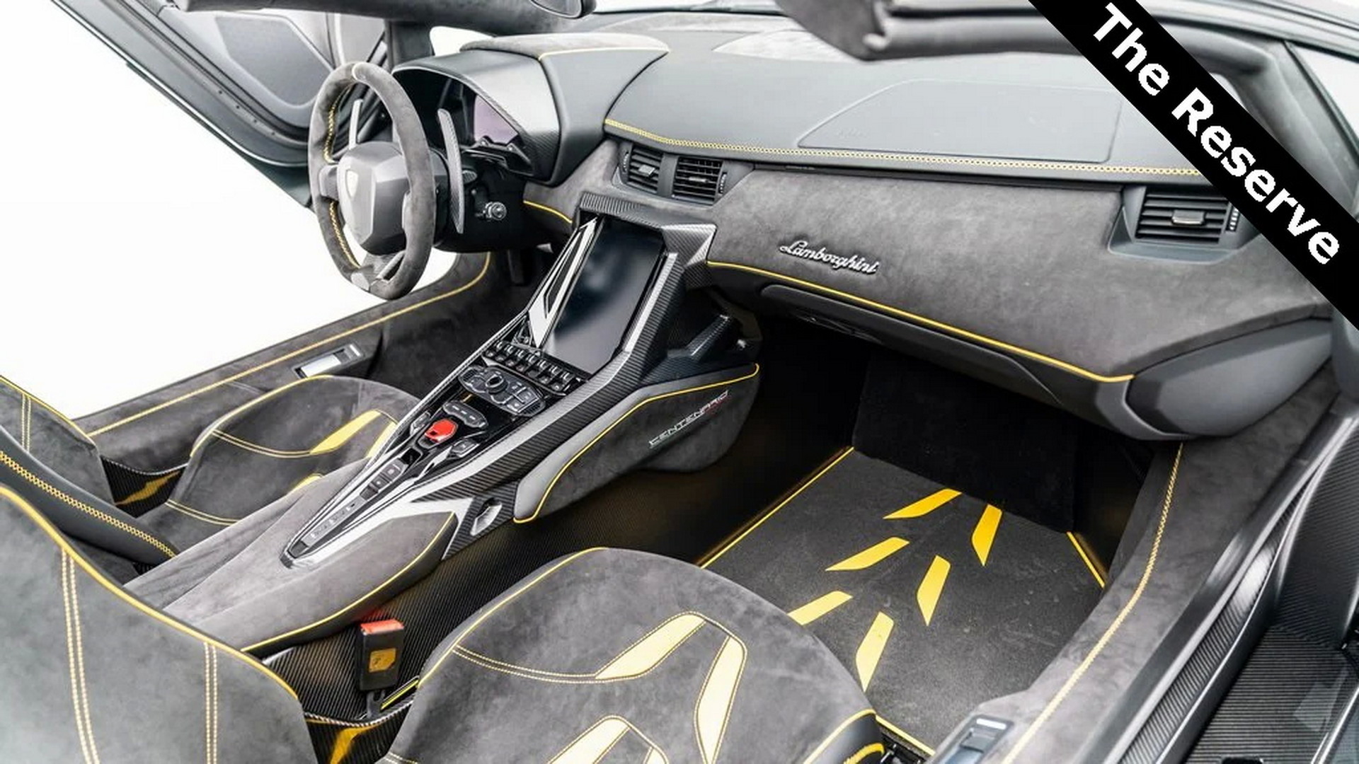 2018-Lamborghini-Centenario-12.jpeg