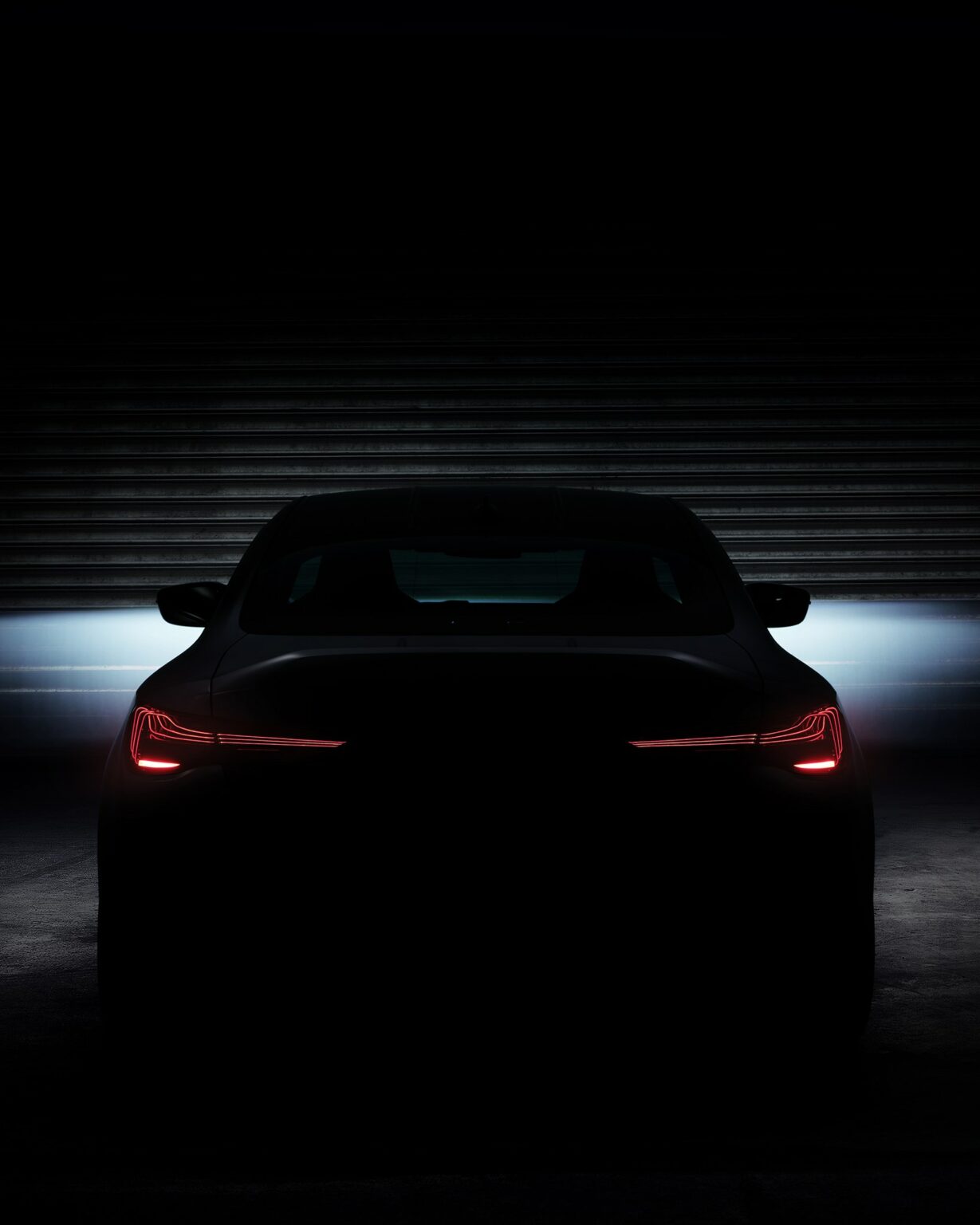 2023-BMW-M4-CSL-teaser-1-1229x1536.jpeg