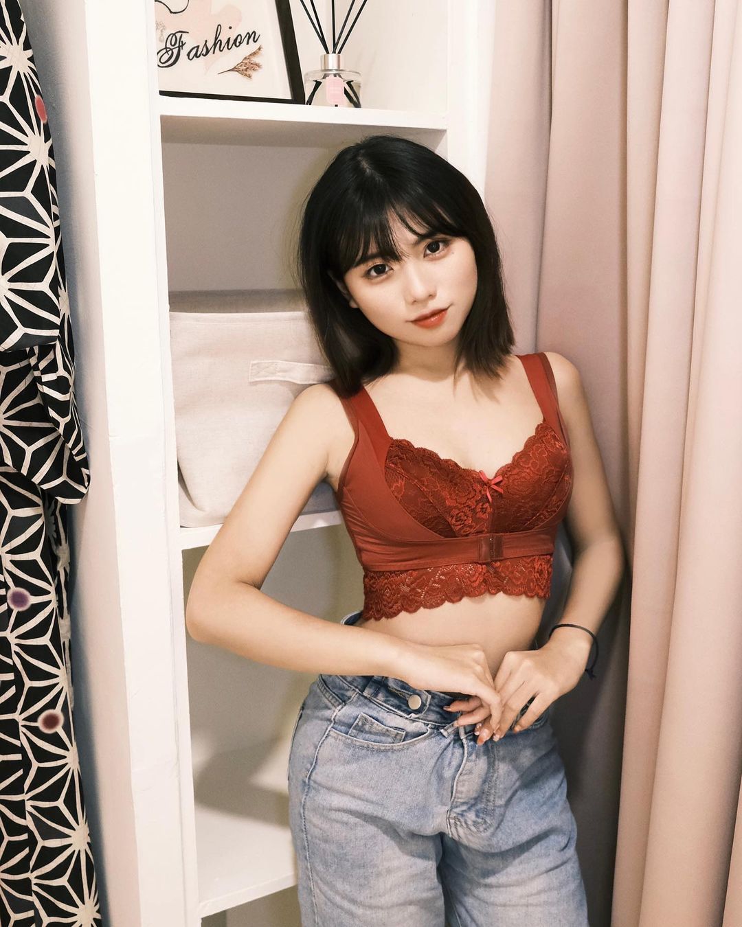 空灵系正妹「皊皊」解放性感大胸，只要一回眸你心就中箭 性感美女-第6张