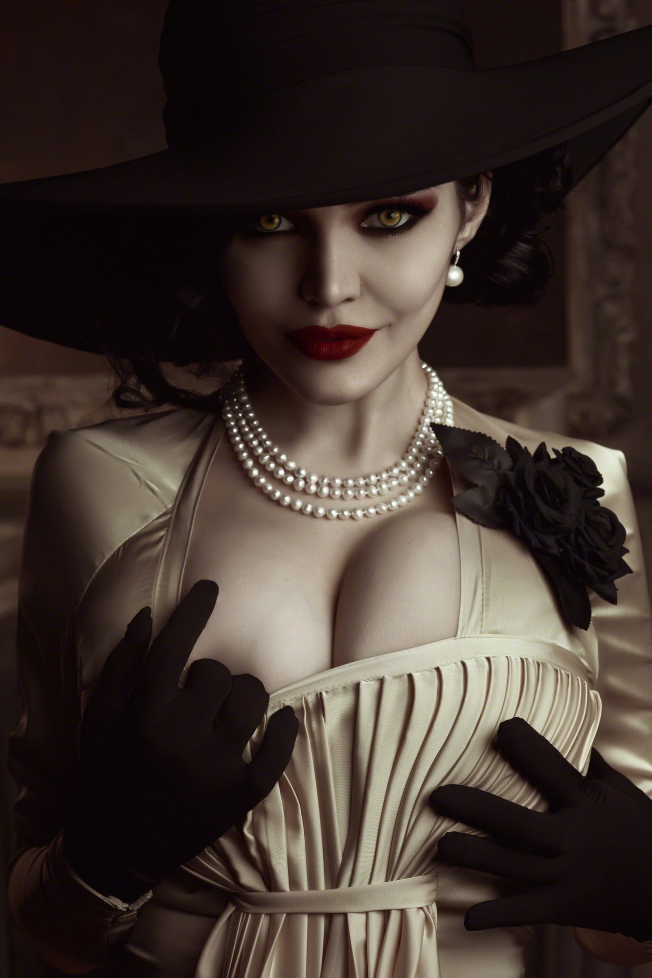 惡靈古堡   蒂米特雷斯庫夫人(Lady Dimitrescu)   Kalinka Fox - COSPLAY -