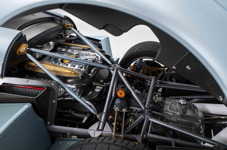 94-pagani-huayra-codalunga-engine.jpeg