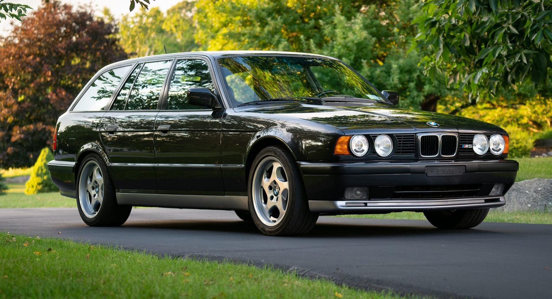 BMW-M5-Touring-3b.jpeg