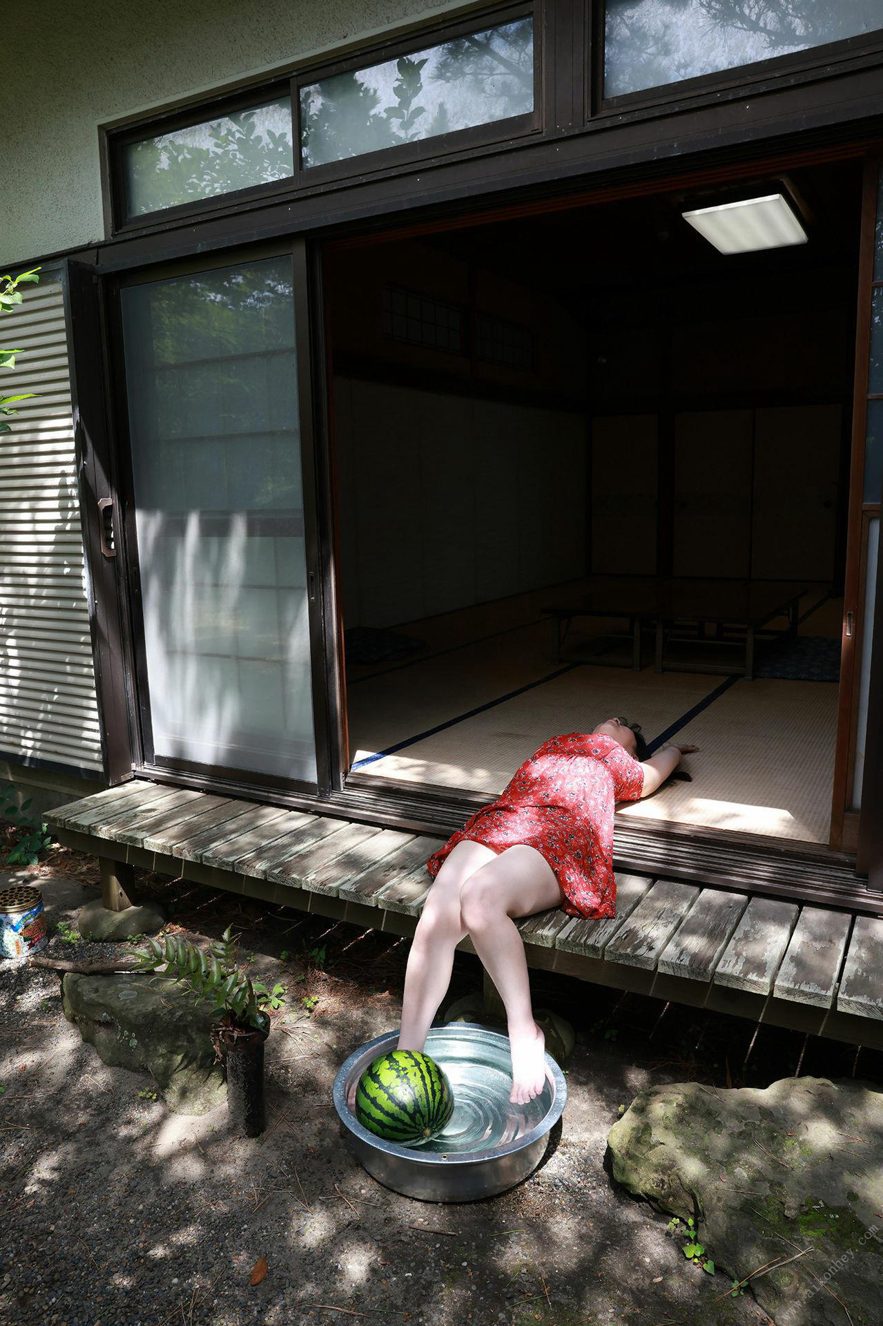 048.png 048.png