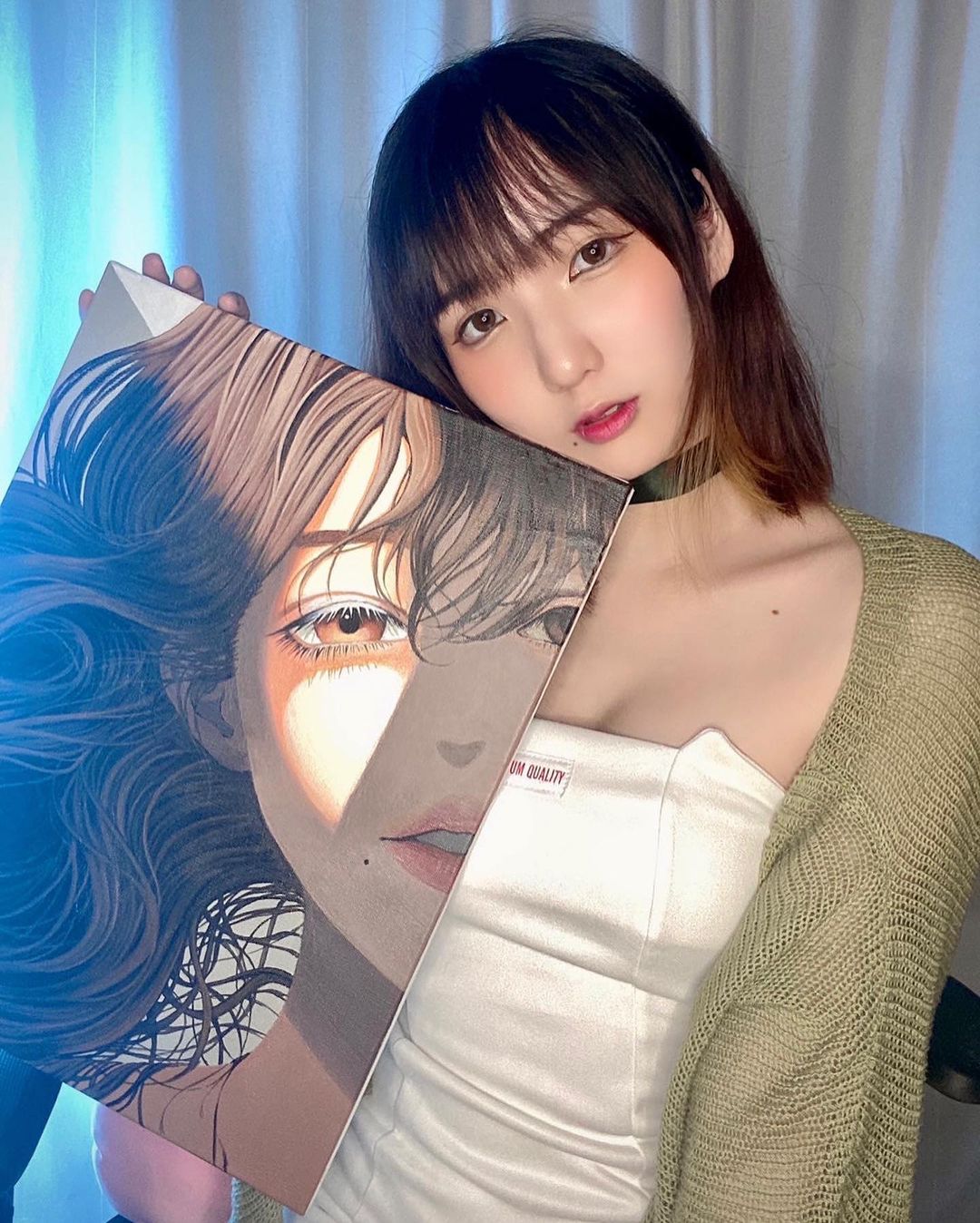 『JVID月刊寫真 Vol.175』日系美少女「櫻花」笑容好甜，「穿內衣畫畫」性感又繽紛！