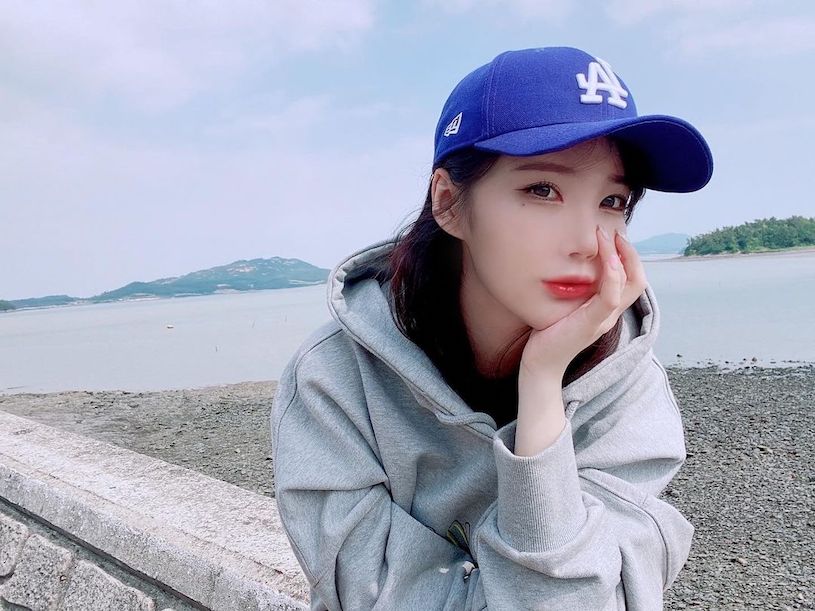 河濱步道「熱褲正妹」曲線太辣，「超誘惑S曲線」粉絲狂讚！