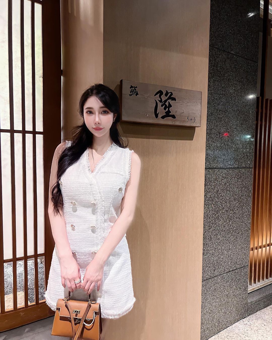 百變小公主「沈琪琪」比基尼邪惡設計！「兇猛巨乳＋水蛇腰」，頂級曲線太犯規！