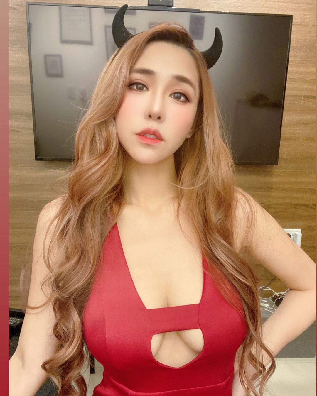 姣好天使「橫綱凱咪」泳裝曬「嫩乳好身材」來勢洶洶「深邃乳溝」超犯規啊！ - 美女圖 -