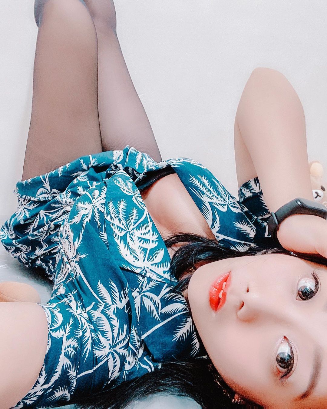 豐滿長腿妹「妃兒」超養眼的火辣路線「胸型超渾圓」性感破表，令人想征服！ - 美女圖 -