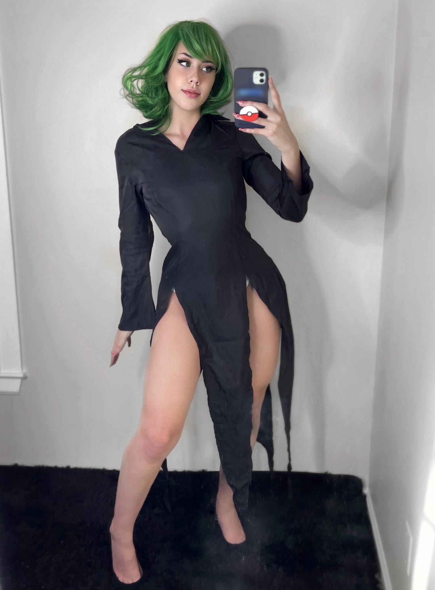 戰力集中下身！正妹Coser蜜大腿豐潤帶勁　肉慾滋味讓人受不了～