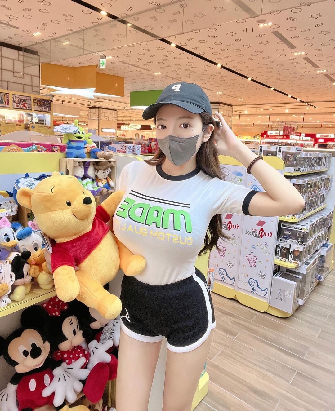 「台日混血正妹」G 罩杯豪乳存在感太強，路人看到都猛誇！