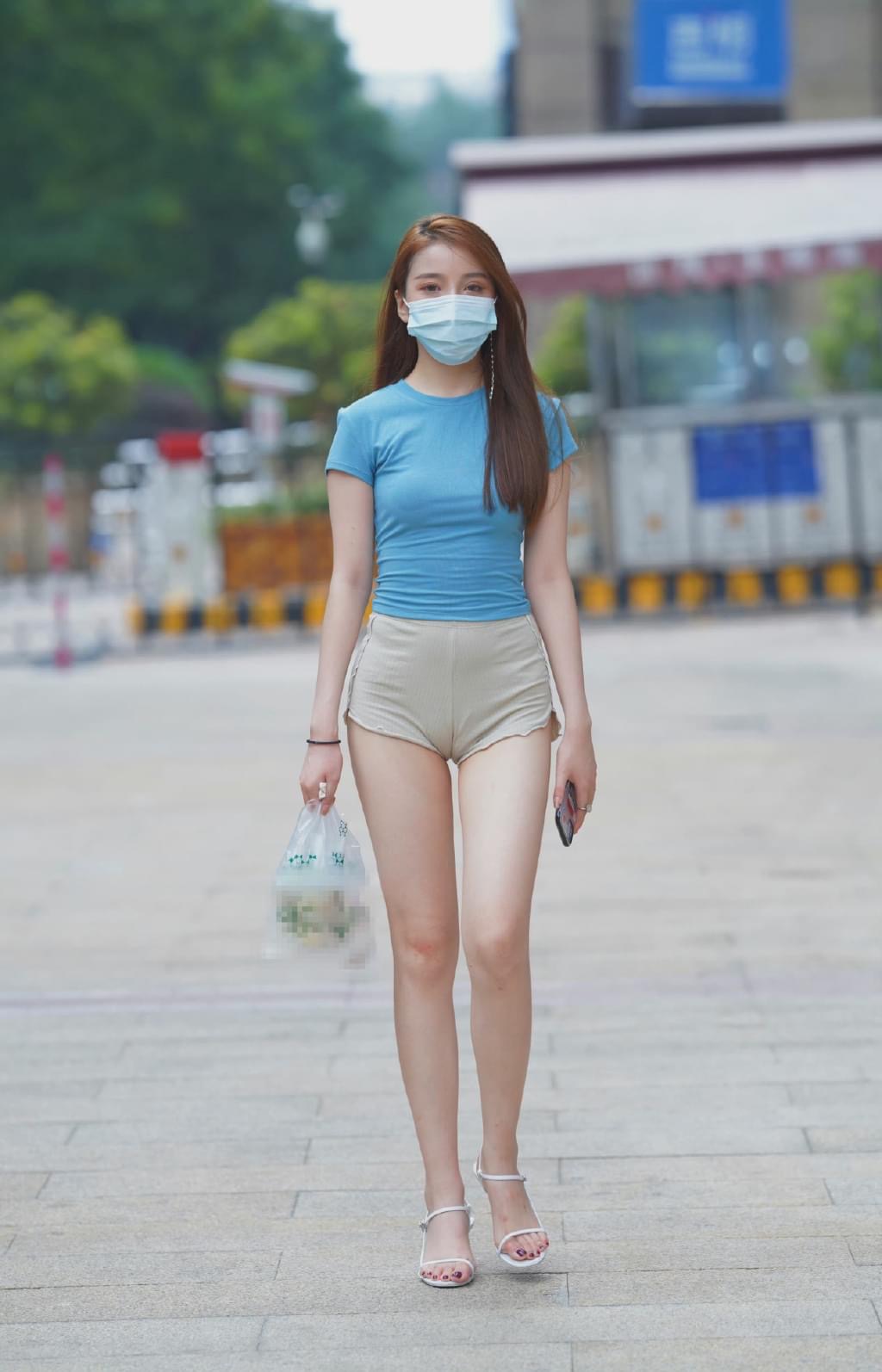 街拍駱駝蹄- 貼圖- 清涼寫真- JKF 捷克論壇