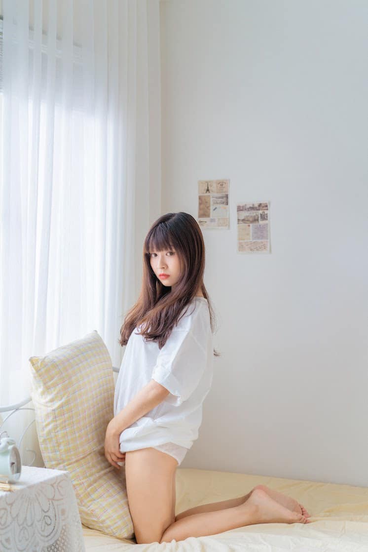 青春性感不足以形容的小云 - 美女圖 -