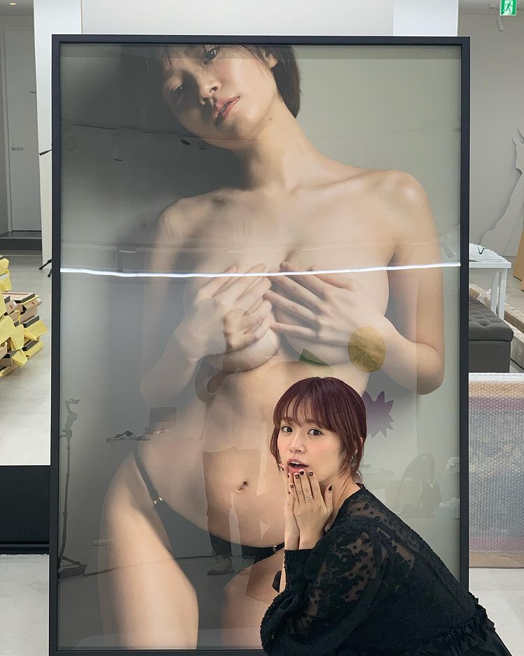 短髮好逆齡！巨乳寫真偶像菜乃花渾圓雙球險溢出泳衣！ - 亞洲美女 -