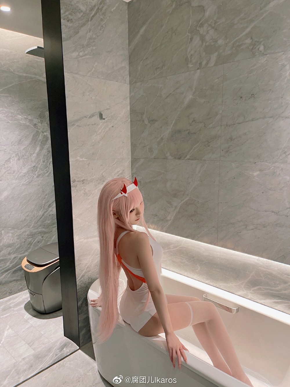(Cosplay) 腐團兒Ikaros - Zero Two Swimsuit (Darling in the Franxx) - COSPLAY -