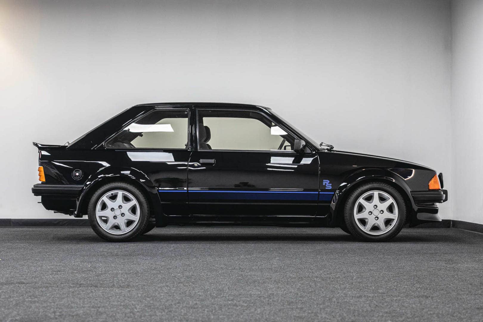 Princess-Diana-Ford-Escort-RS-Turbo-S1-5-of-6.jpeg
