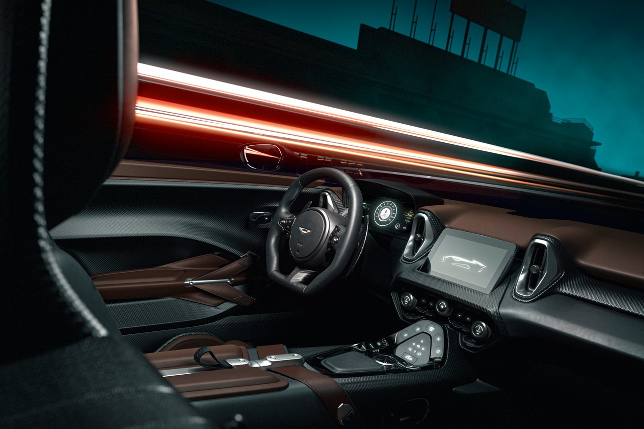 https___hk.hypebeast.com_files_2022_08_aston-martin-dbr22-open-cockpit-two-seate.jpg