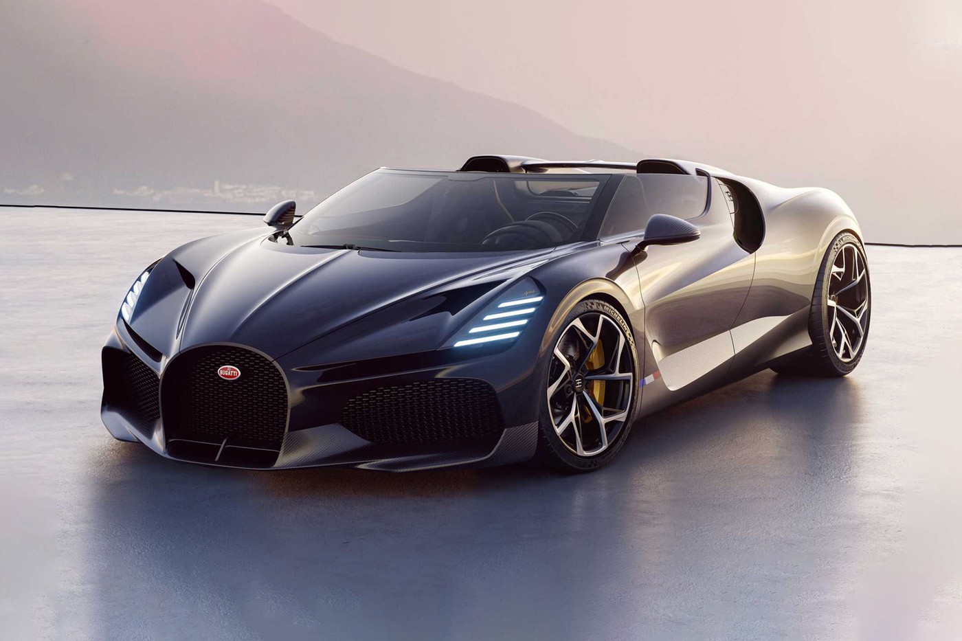 https___hk.hypebeast.com_files_2022_08_bugatti-mistral-roadster-revealed-as-spec.jpg