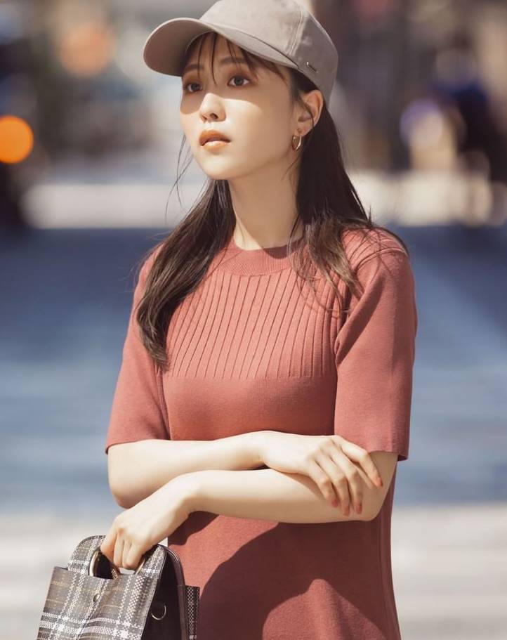 清澈的眼眸以及吹彈可破的白皙皮膚讓人深深吸引--新田幸香 - 亞洲美女 -