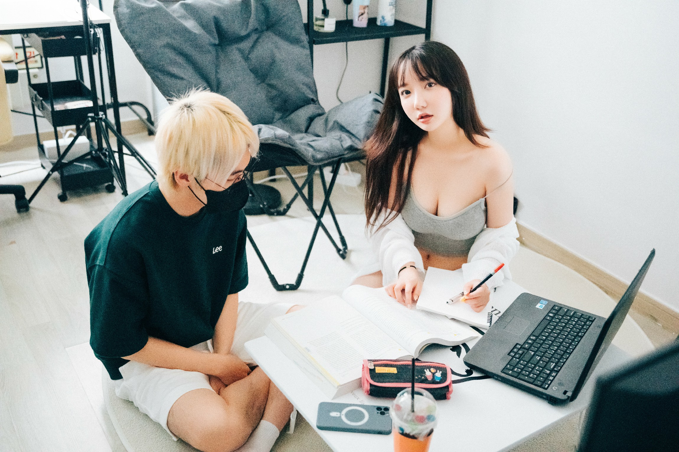 [Loozy] Son Ye-Eun (손예은) - Private Tutor + S.Ver - 貼圖 - 清涼寫真 -