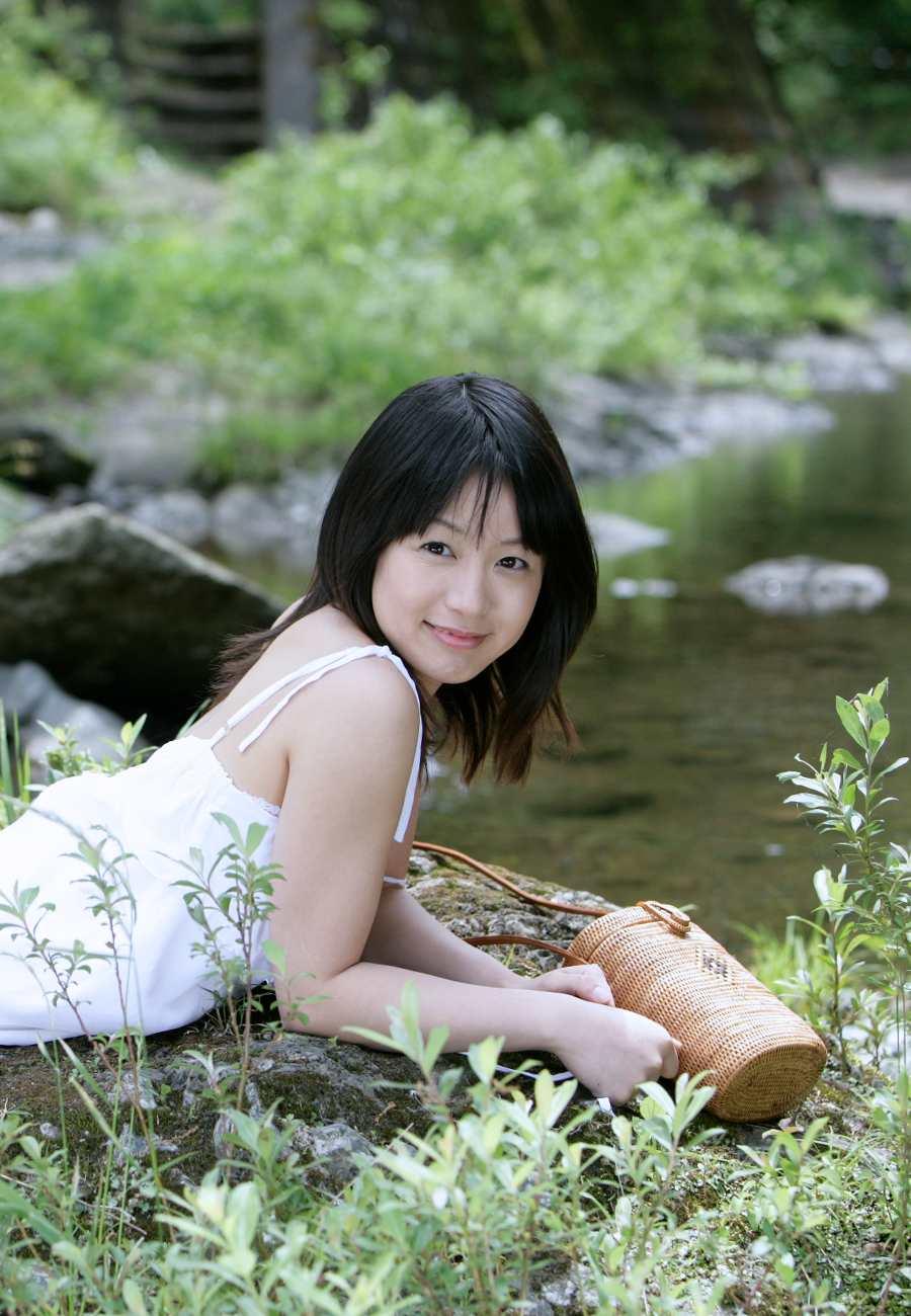 山崎真実FRIDAYデジタル寫真集官能に濡れる
