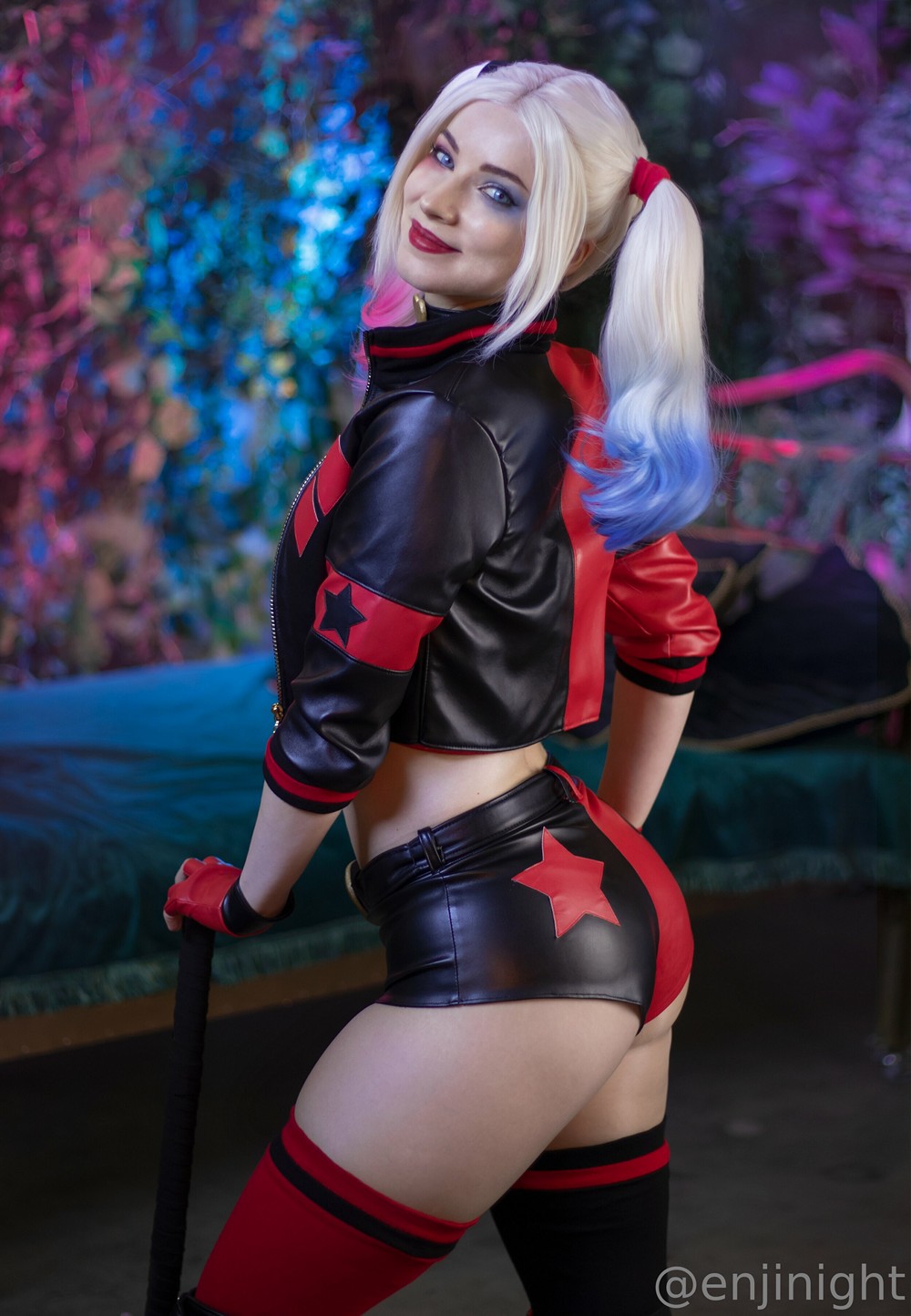 06_Enji_Night_Harley_Quinn_6.jpg