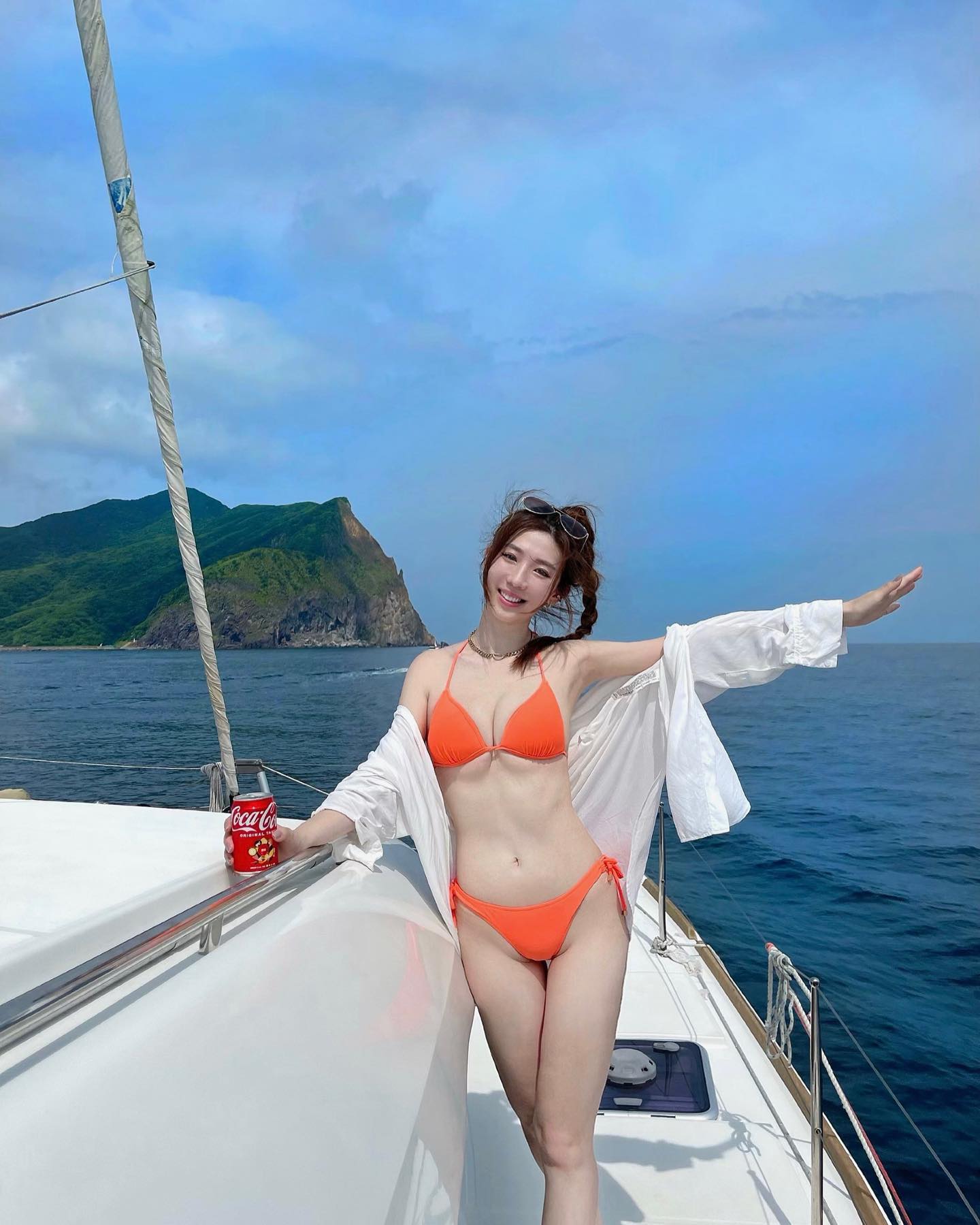 白嫩爆乳妹「Fangting Tsai」零缺點臉蛋仙氣四溢 還有深不可測的好球 - 素人正妹 -