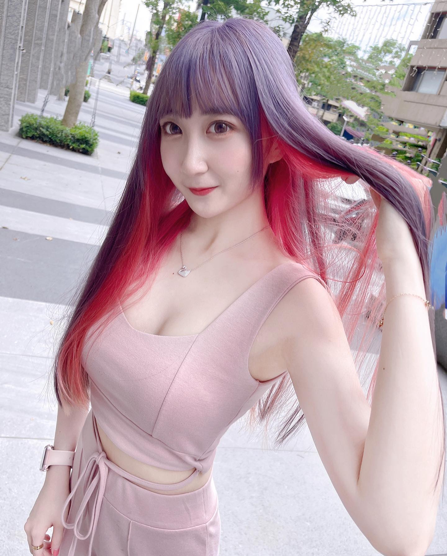「淮淮 」極品雪乳＋優質大長腿.....誘惑十足 - 美女圖 -