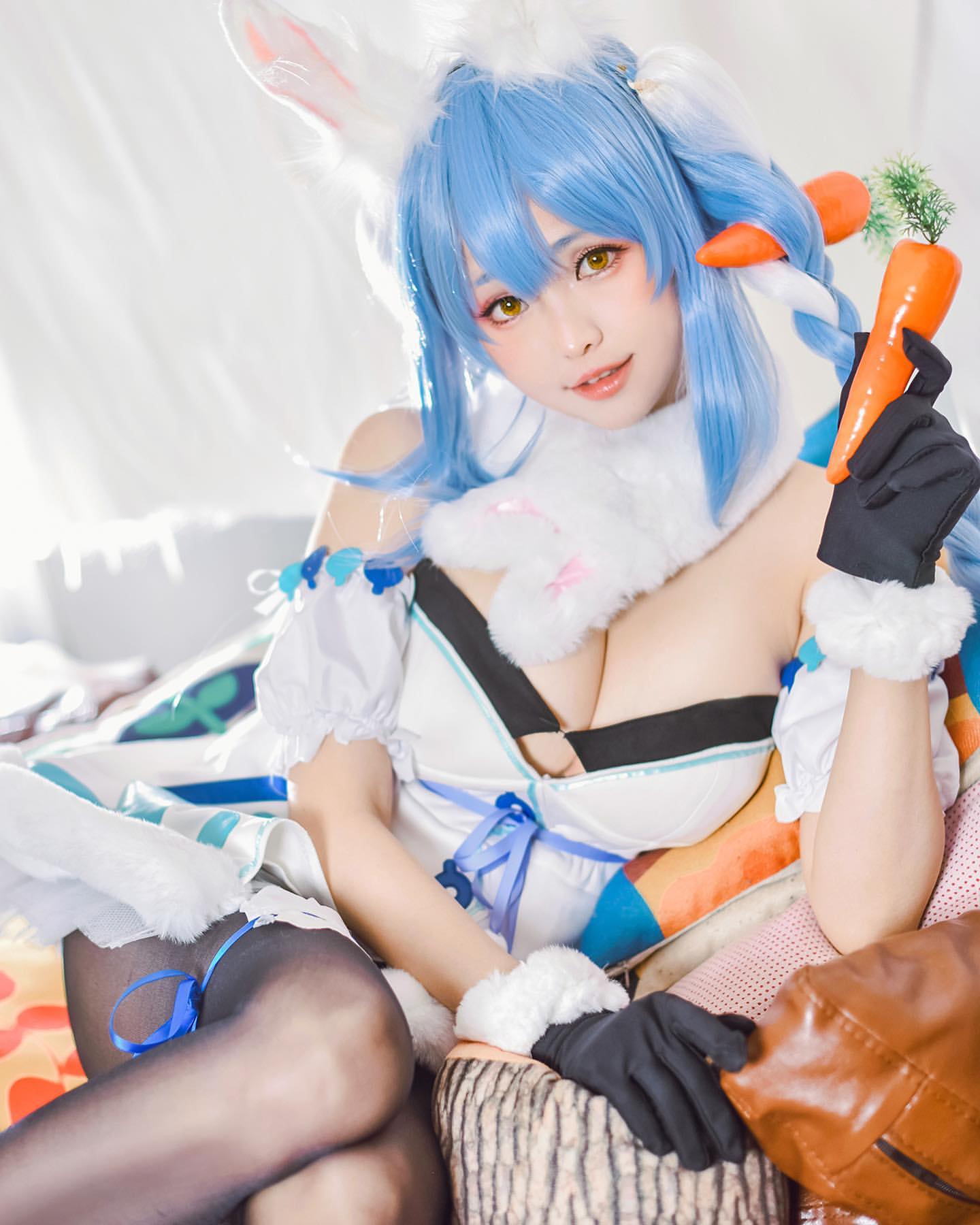 Cos女孩「Ely」藏不住形狀明顯太刺激！身材有點兇.... - 素人正妹 -