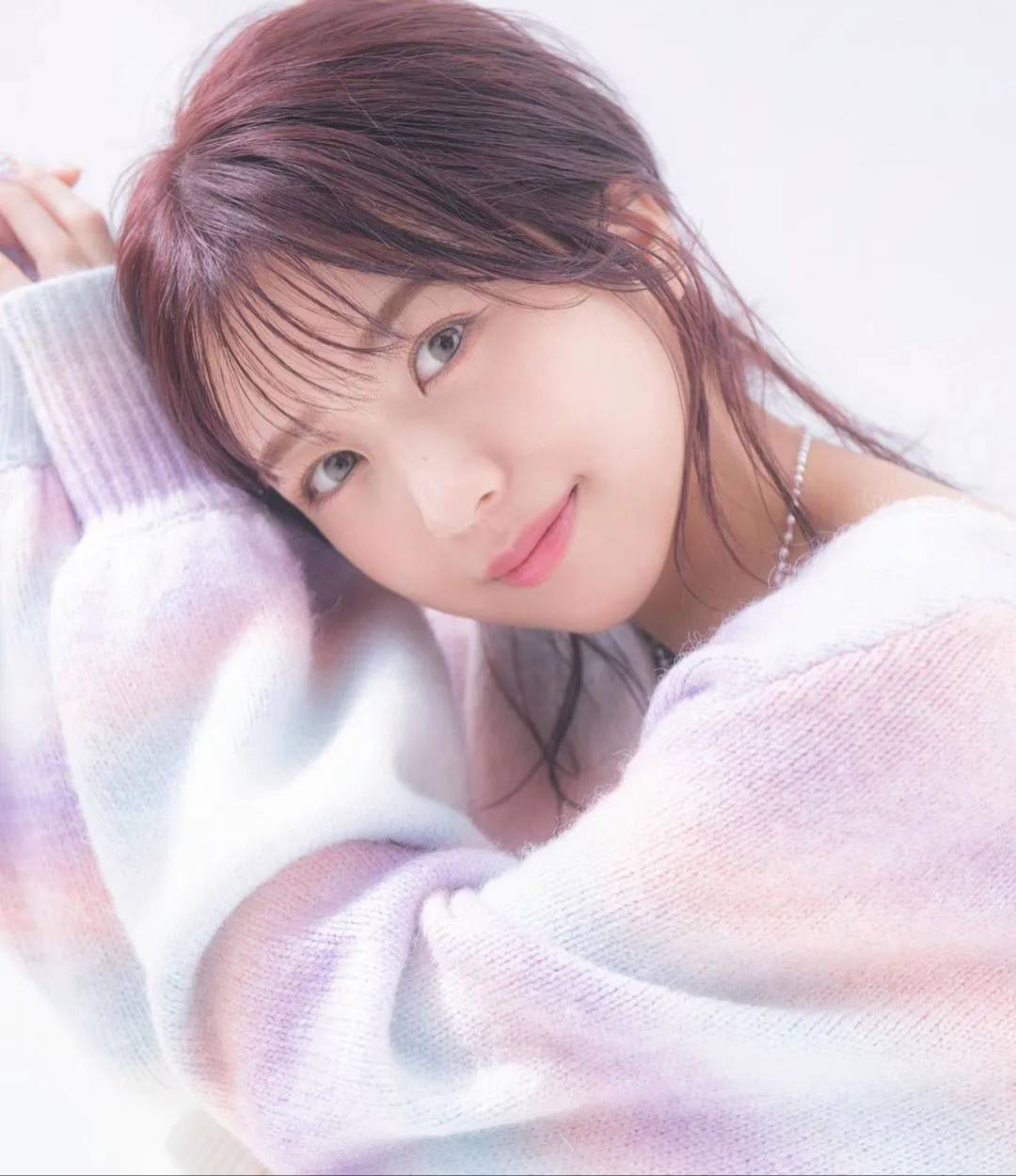 女子偶像團體AKB48 B的成員演唱會獲得第一名--篠崎彩奈 - 亞洲美女 -