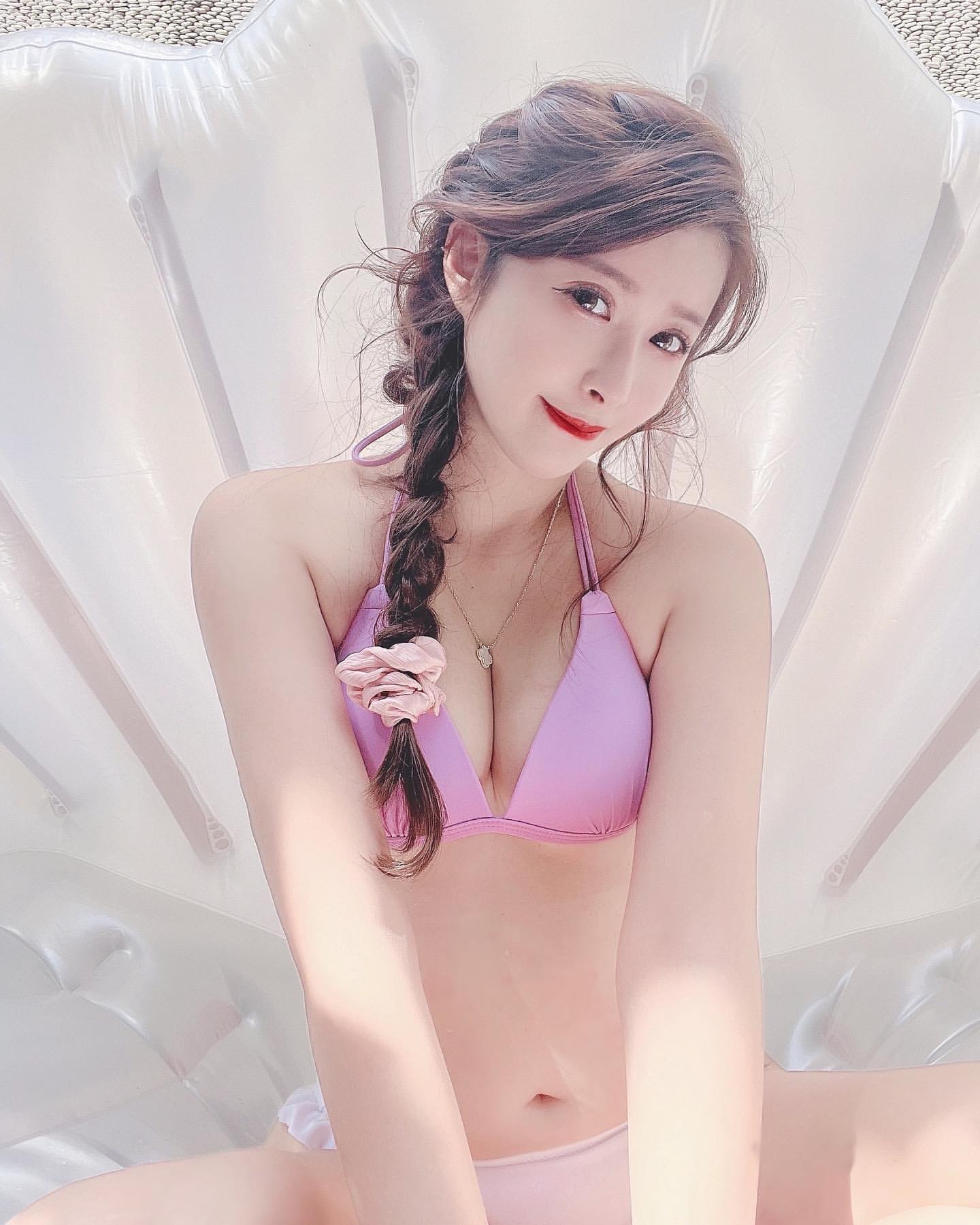 大眼美女「鄔育錡」展現完美身材 越看越受不了 - 美女圖 -