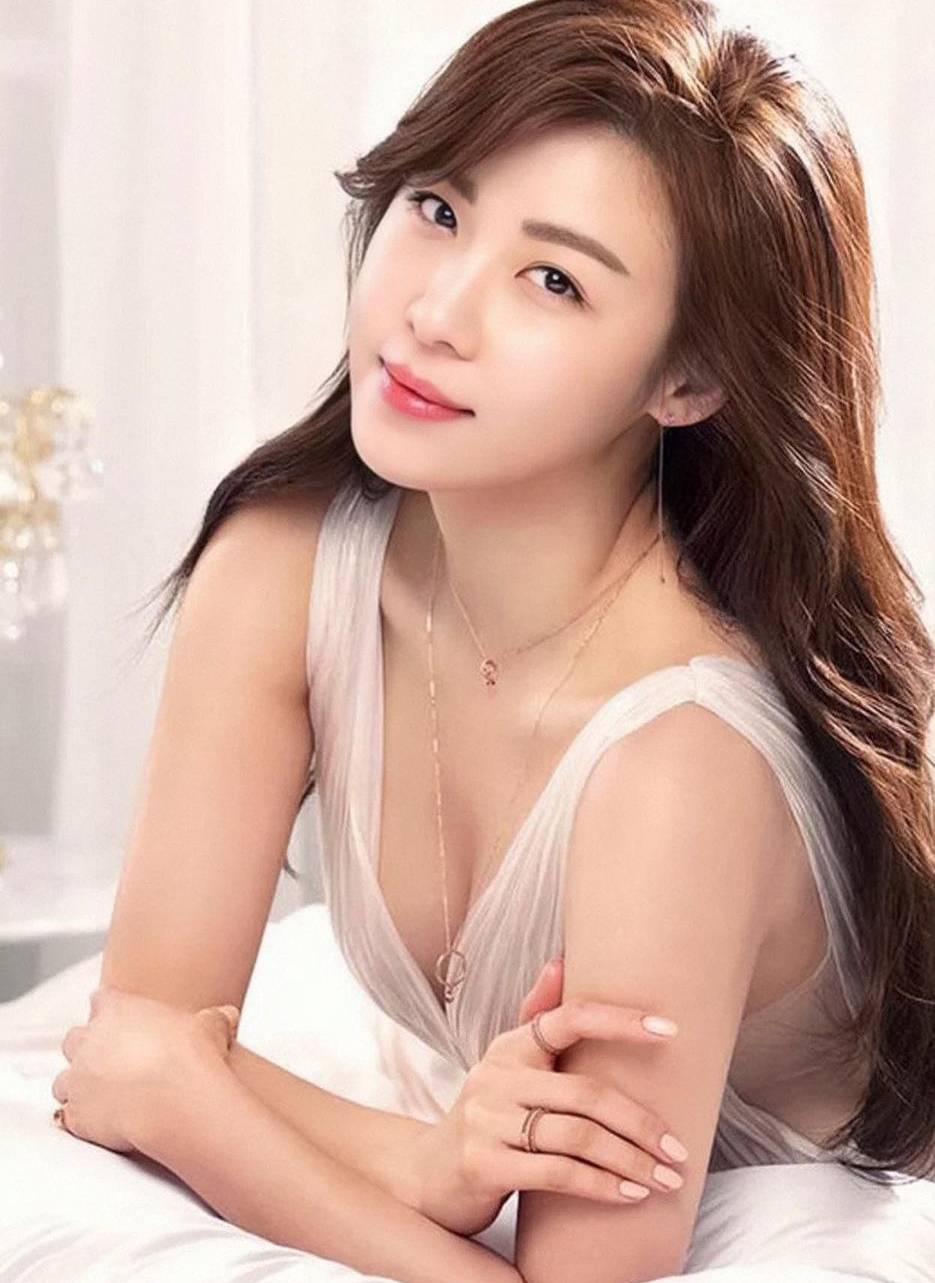 韓國女演員、歌手有「變色龍」收視女王之稱--河智苑 - 亞洲美女 -