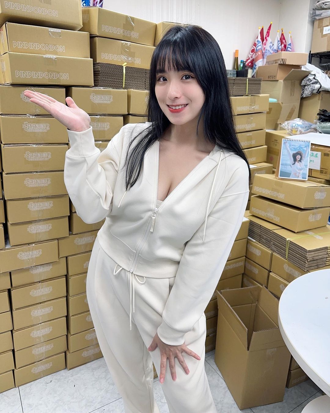 誘惑十足「王正蘋」 臉蛋、身材無可挑剔 有夠吸睛 - 美女圖 -