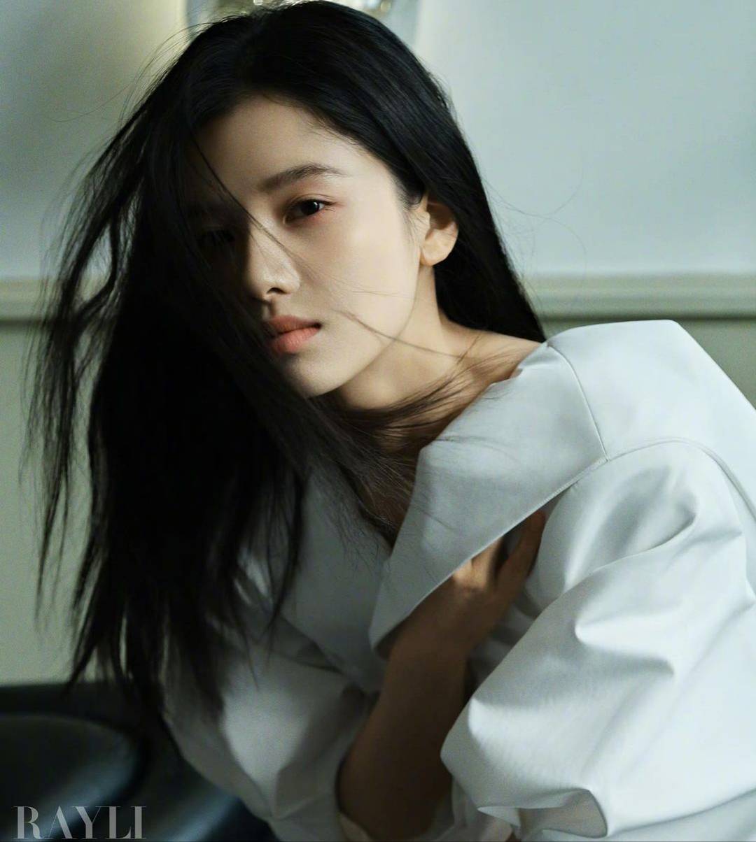 中國大陸影視演員獲微博電影之夜潛力演員榮譽--張婧儀 - 亞洲美女 -