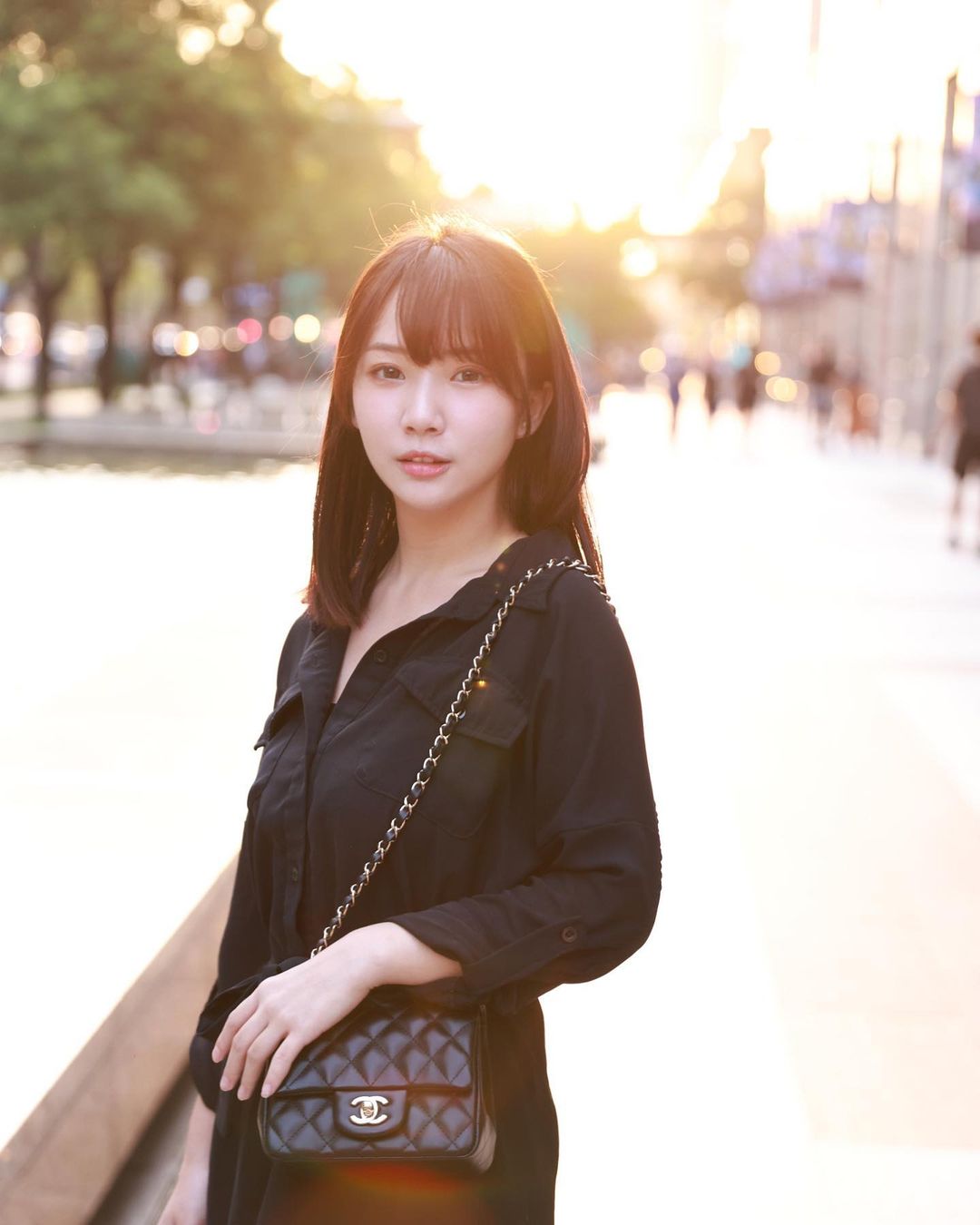 正妹「思思」精緻臉蛋+可愛清新氣質給粉絲滿滿戀愛感 - 美女圖 -