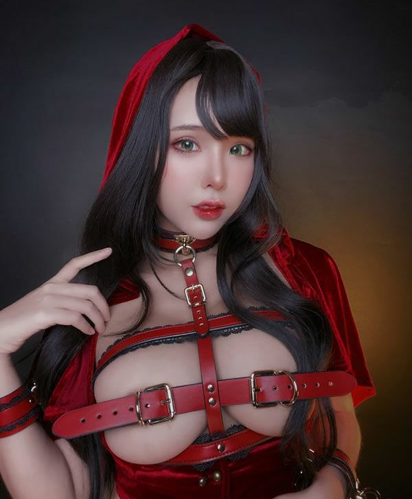 Red Voodoo Mistress