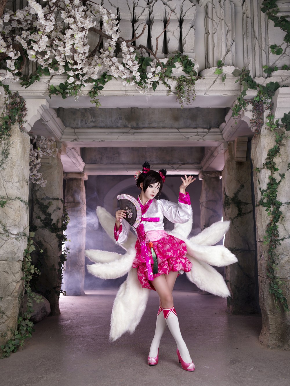 117_League_of_Legends_Divine_Dynasty_Ahri_12.jpg