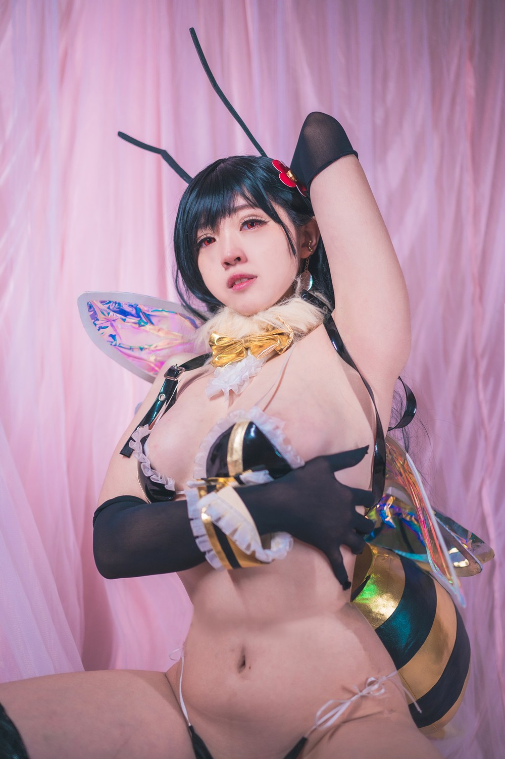 05_Tifa_bee_5.jpg