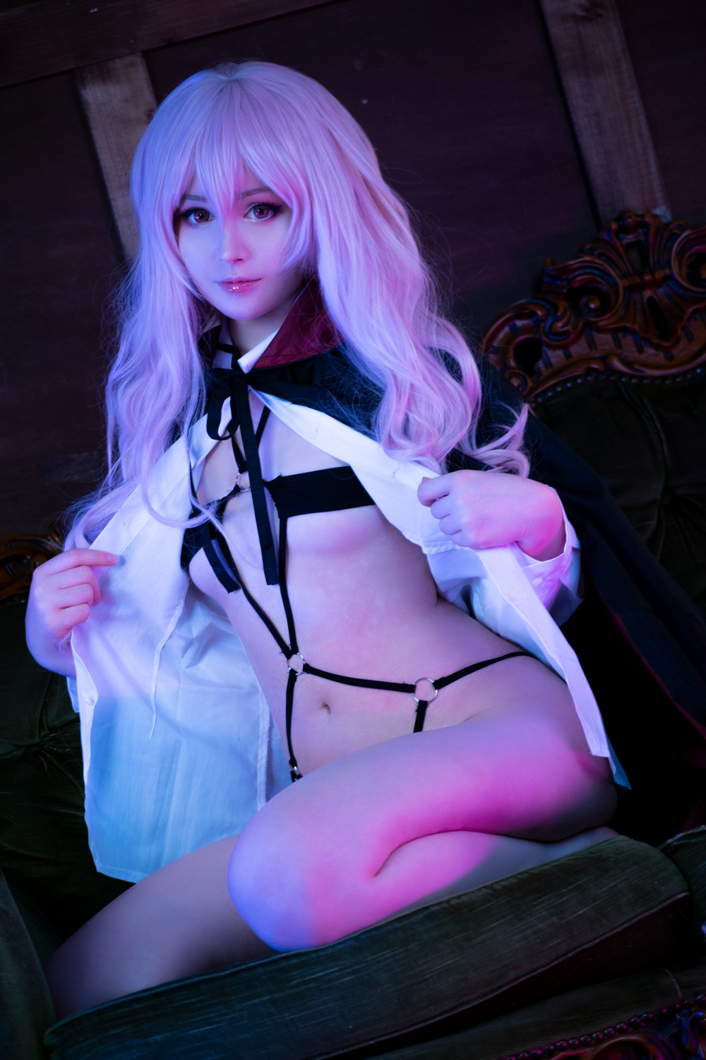 Suna_Louise_De_La_Vallire_1.jpg