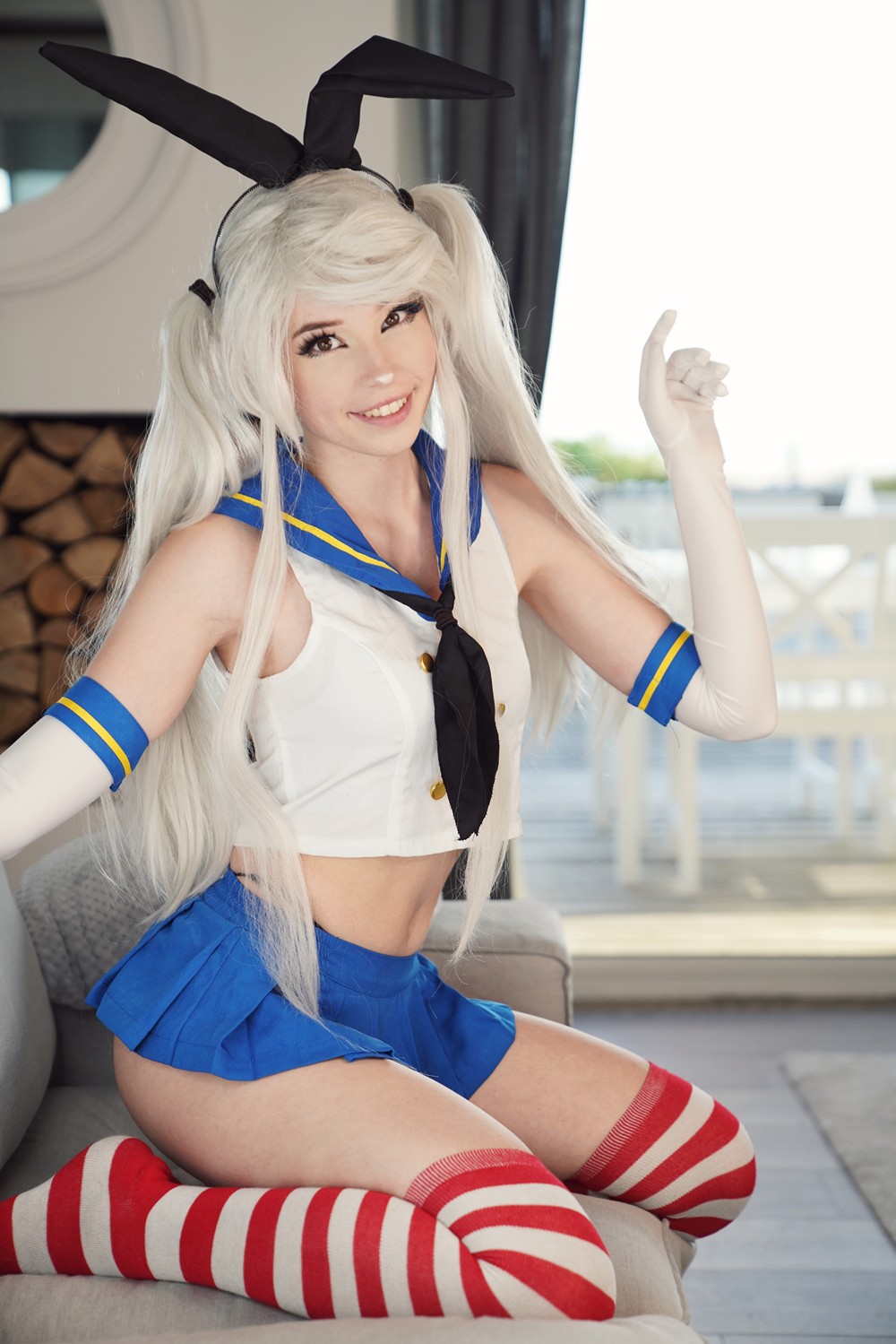 02_Belle_Delphine_Shimakaze_2.jpg
