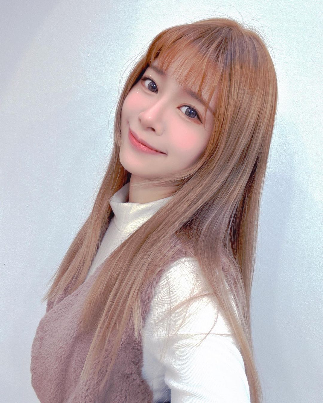 實況主正妹「林芝衣」外型甜美迷人！滿滿電力看了好心動 - 美女圖 -