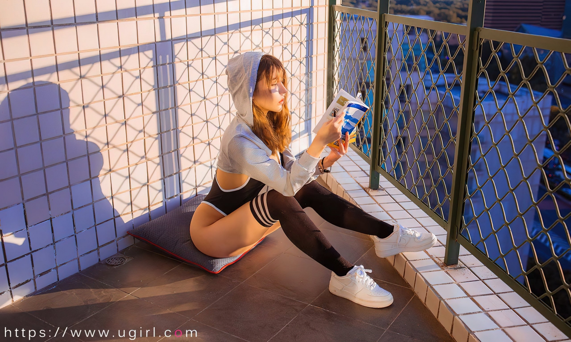 UGIRLS-Ai-You-Wu-App-No.2418-baby-MrCong.com-011.jpg