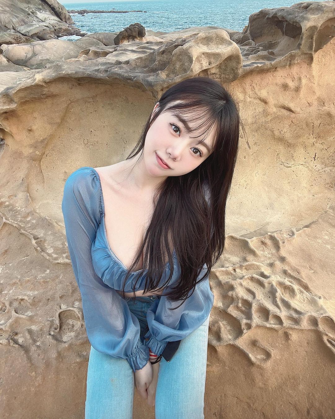 超甜女孩「美米」身材包不住！溢出的美乳讓人看了鼻血直流 - 美女圖 -