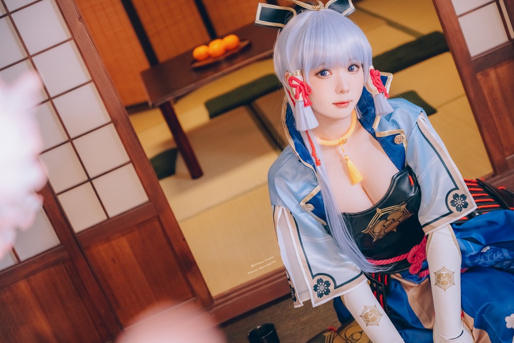 Kamisato_Ayaka_03.jpg